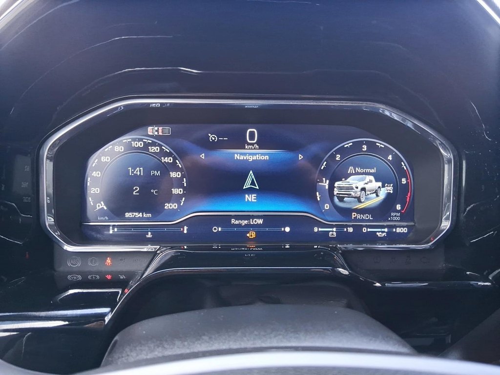 2024 Chevrolet Silverado 2500HD 4WD Crew Cab Standard Box LT in Stratford, Ontario - 15 - w1024h768px