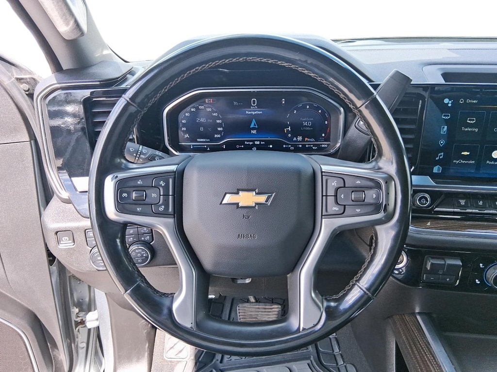 2024 Chevrolet Silverado 2500HD 4WD Crew Cab Long Box LT in Stratford, Ontario - 12 - w1024h768px
