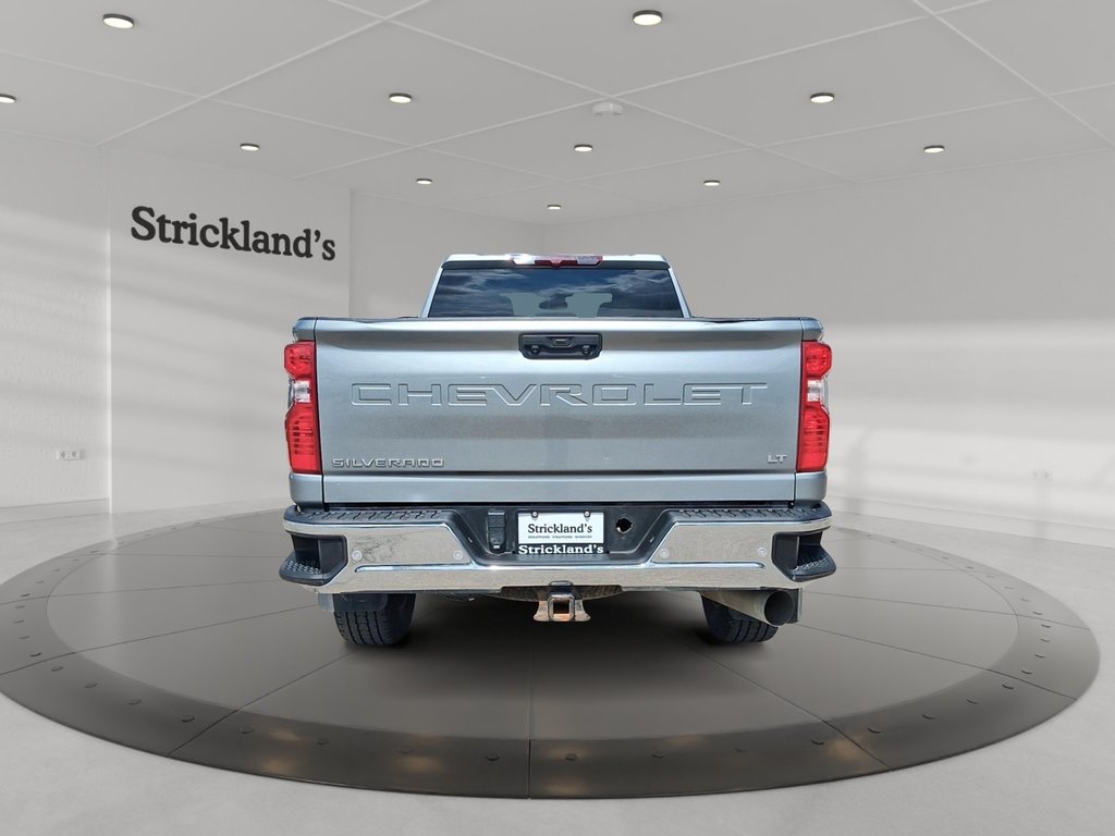 2024 Chevrolet Silverado 2500HD 4WD Crew Cab Long Box LT in Stratford, Ontario - 3 - w1024h768px