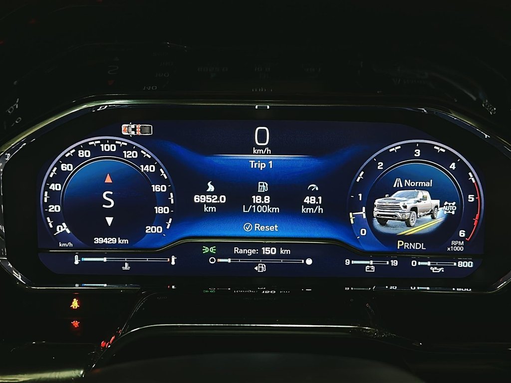 2025 Chevrolet Silverado 2500HD 4WD Crew Cab Standard Box LT in Stratford, Ontario - 13 - w1024h768px