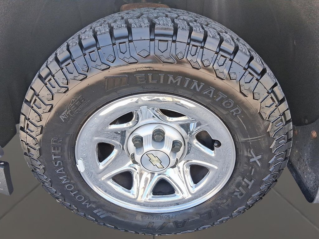 2014 Chevrolet Silverado 1500 LTZ Double Cab Std Box 4WD in Stratford, Ontario - 6 - w1024h768px