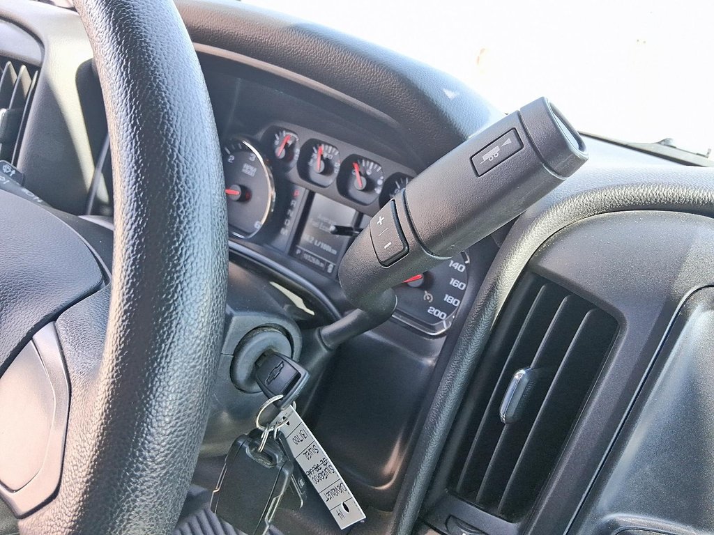 2014 Chevrolet Silverado 1500 LTZ Double Cab Std Box 4WD in Stratford, Ontario - 13 - w1024h768px