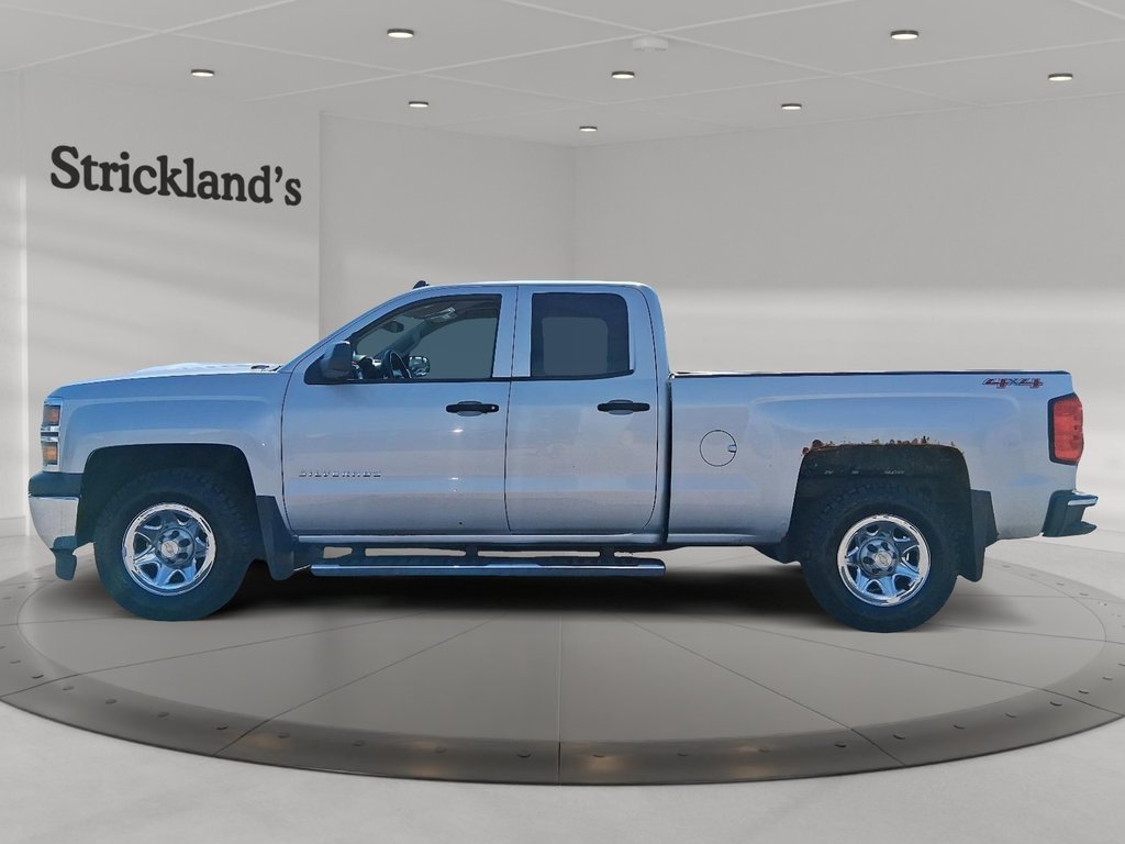 2014 Chevrolet Silverado 1500 LTZ Double Cab Std Box 4WD in Stratford, Ontario - 5 - w1024h768px