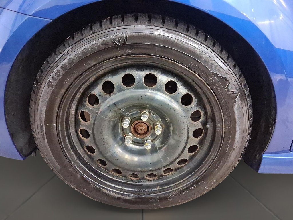 2018 Chevrolet Sonic 5-door Premier - 6AT in Stratford, Ontario - 7 - w1024h768px