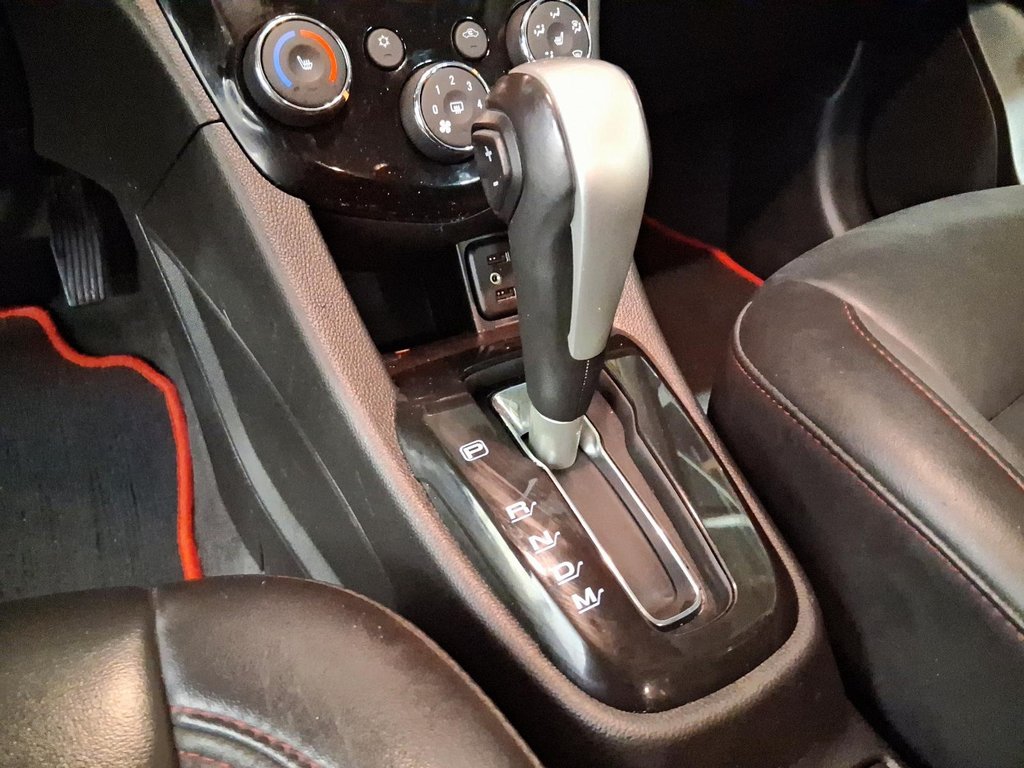 2018 Chevrolet Sonic 5-door Premier - 6AT in Stratford, Ontario - 16 - w1024h768px