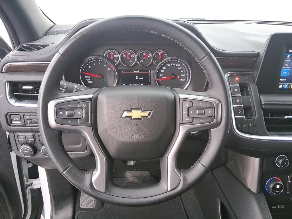 2024 Chevrolet Suburban 4WD 4dr LS in Stratford, Ontario - 13 - w1024h768px