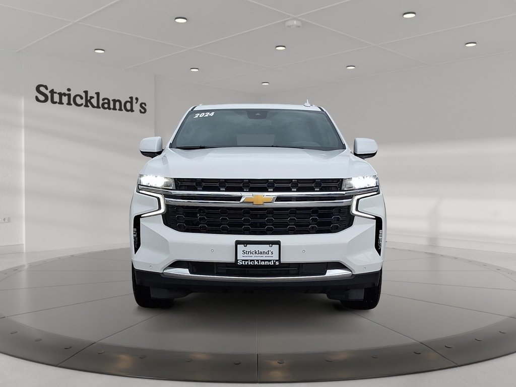 2024 Chevrolet Suburban 4WD 4dr LS in Stratford, Ontario - 2 - w1024h768px