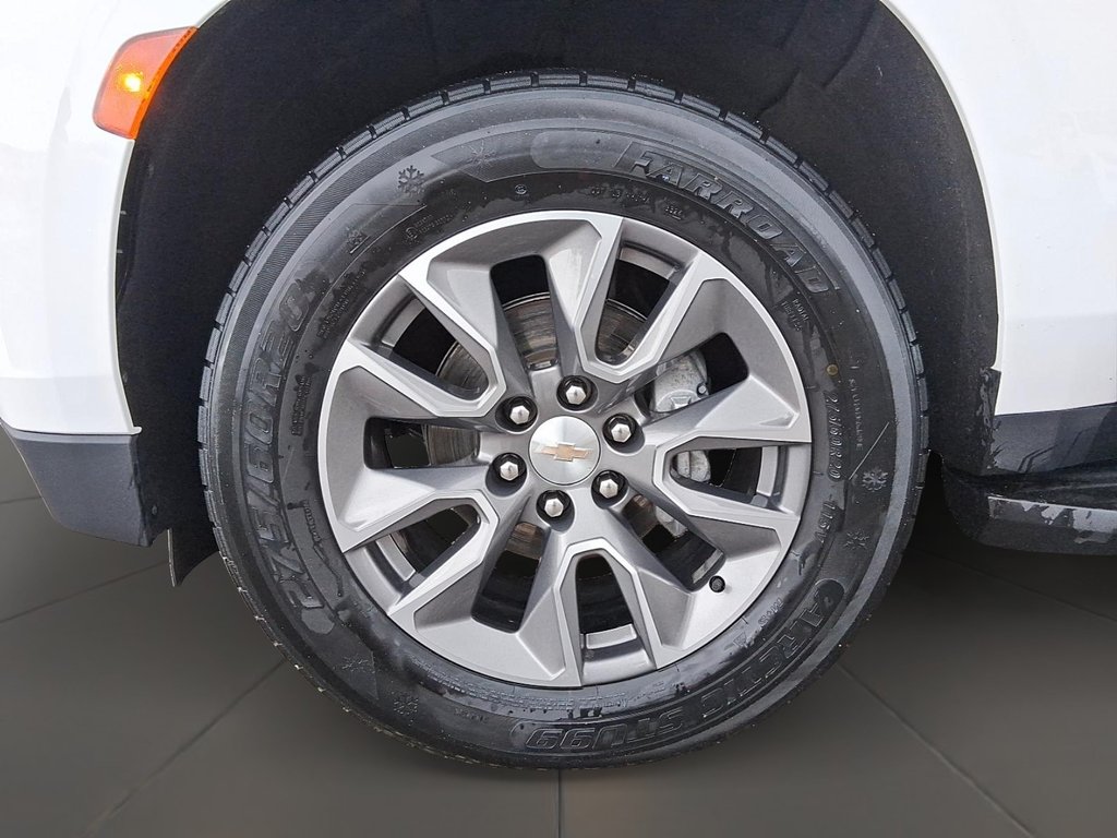 2024 Chevrolet Suburban 4WD 4dr LS in Stratford, Ontario - 7 - w1024h768px