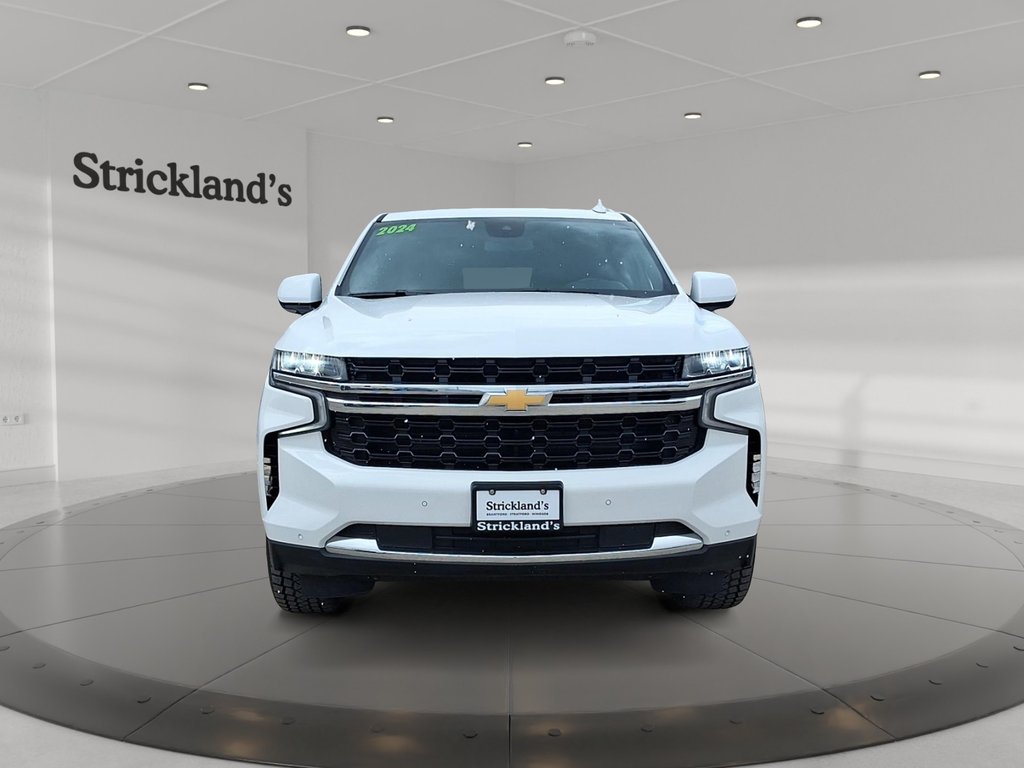 2024 Chevrolet Suburban 4WD 4dr LS in Stratford, Ontario - 2 - w1024h768px