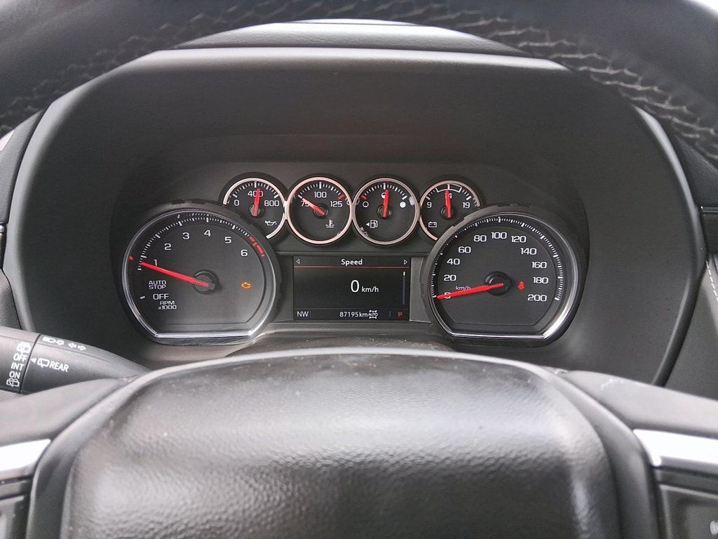 2024 Chevrolet Suburban 4WD 4dr LS in Stratford, Ontario - 16 - w1024h768px