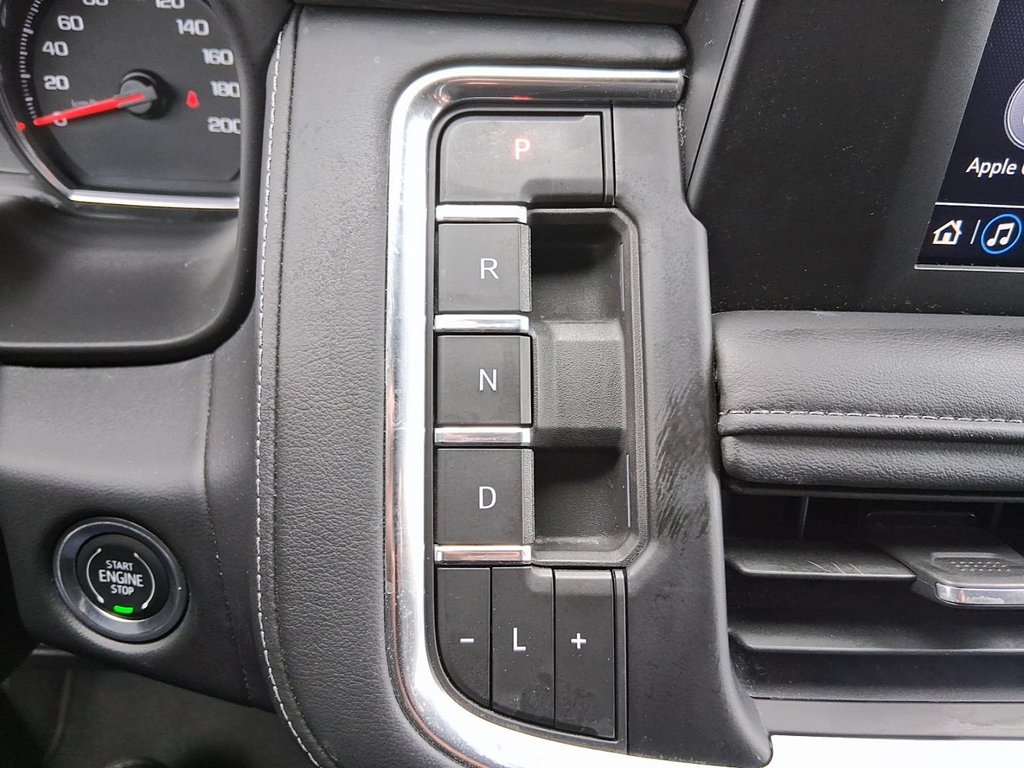 2024 Chevrolet Suburban 4WD 4dr LS in Stratford, Ontario - 19 - w1024h768px