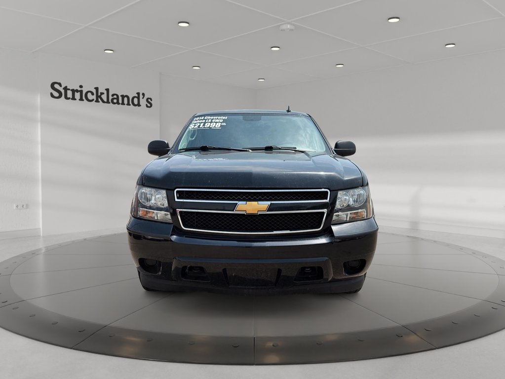 2014  Tahoe LS 4WD 1SA in Stratford, Ontario - 2 - w1024h768px