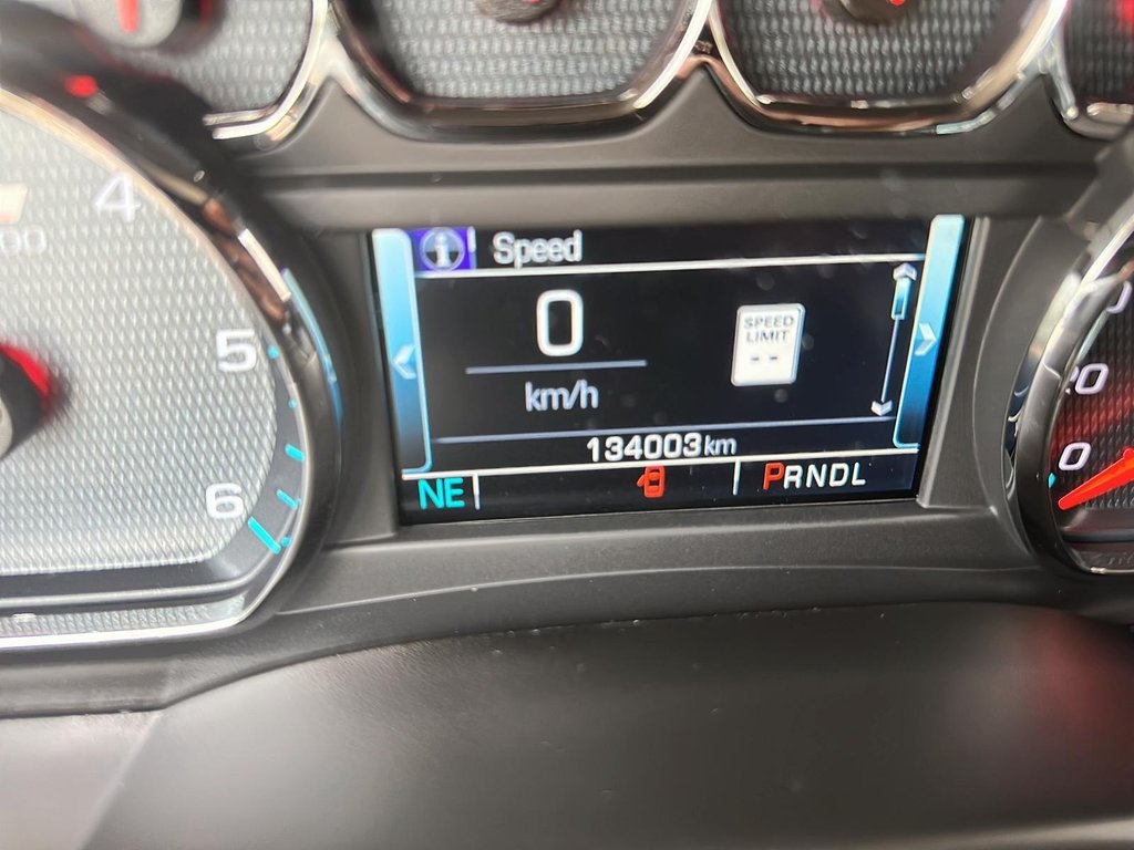 2019 Chevrolet Tahoe 4x4 LT in Stratford, Ontario - 12 - w1024h768px
