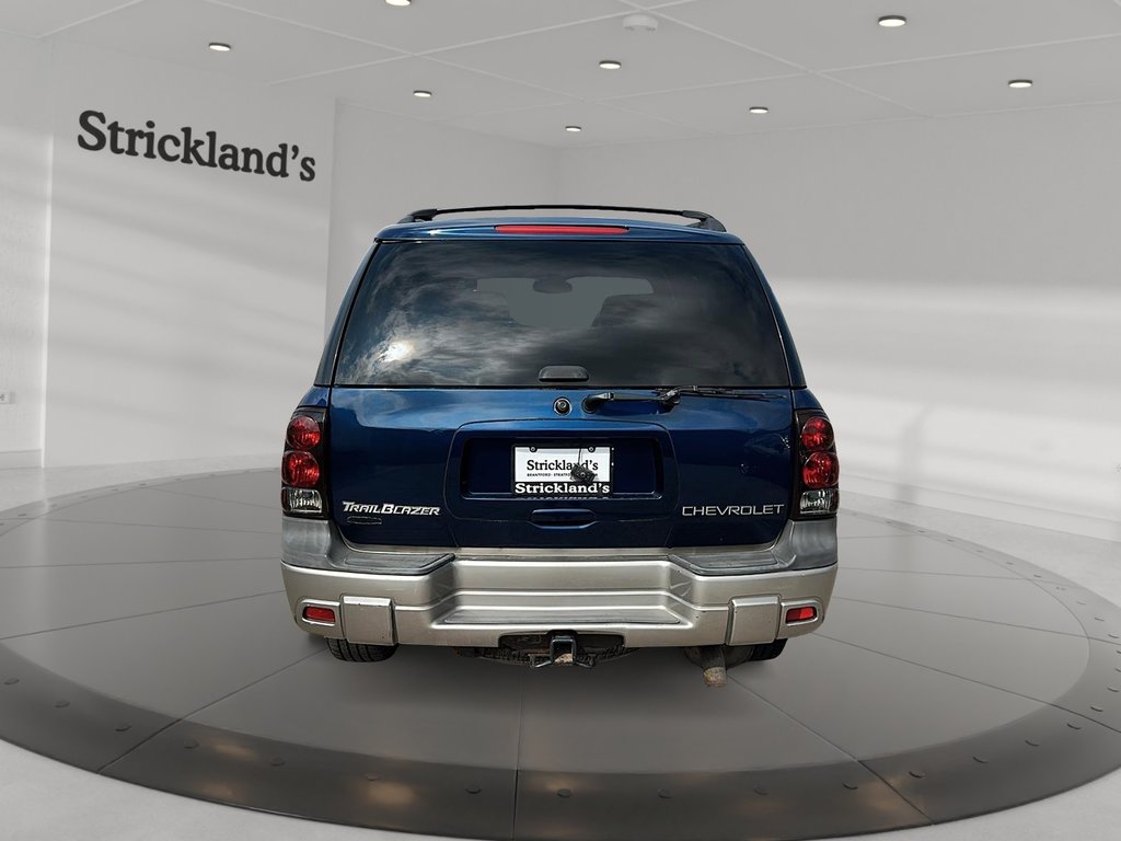 2002 Chevrolet Trailblazer 4Dr LTZ in Stratford, Ontario - 3 - w1024h768px