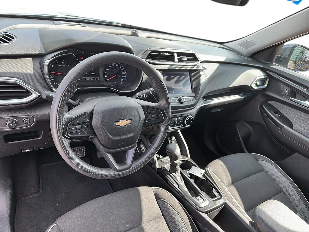 2022 Chevrolet Trailblazer AWD LT in Stratford, Ontario - 9 - w1024h768px