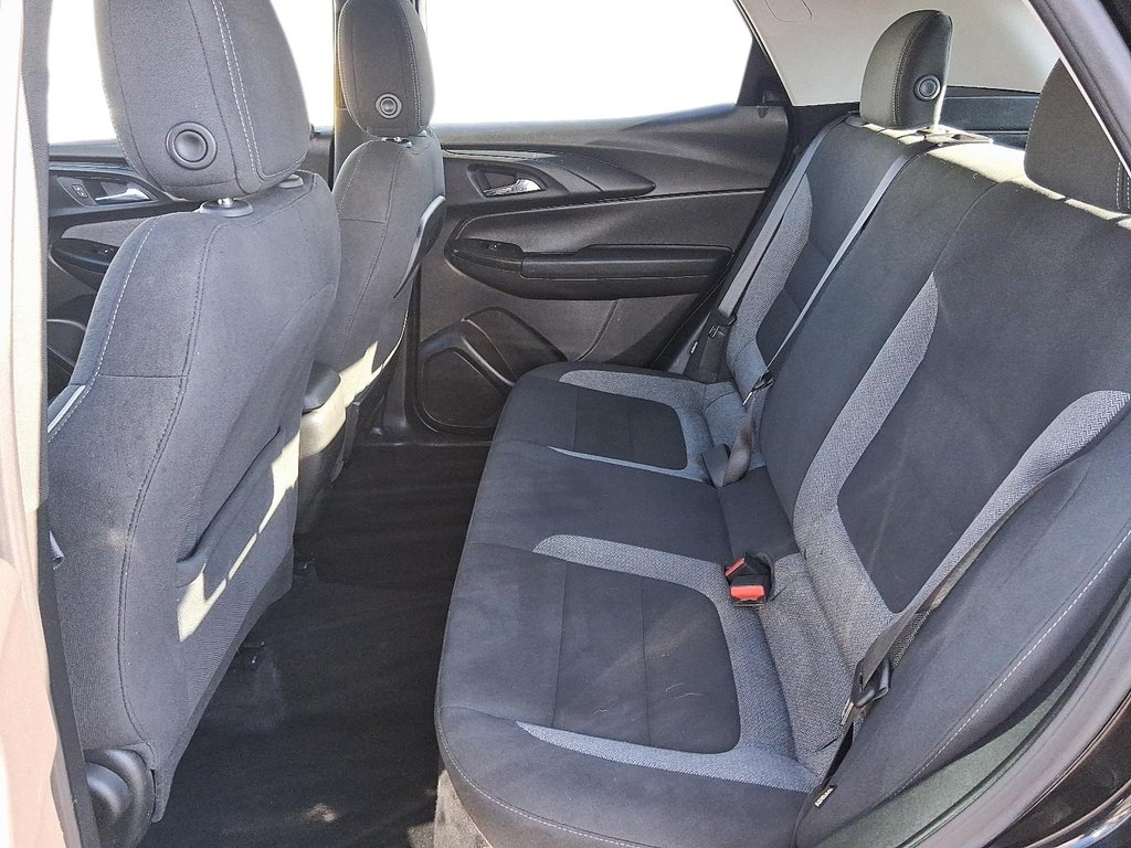 2022 Chevrolet Trailblazer AWD LS in Stratford, Ontario - 9 - w1024h768px