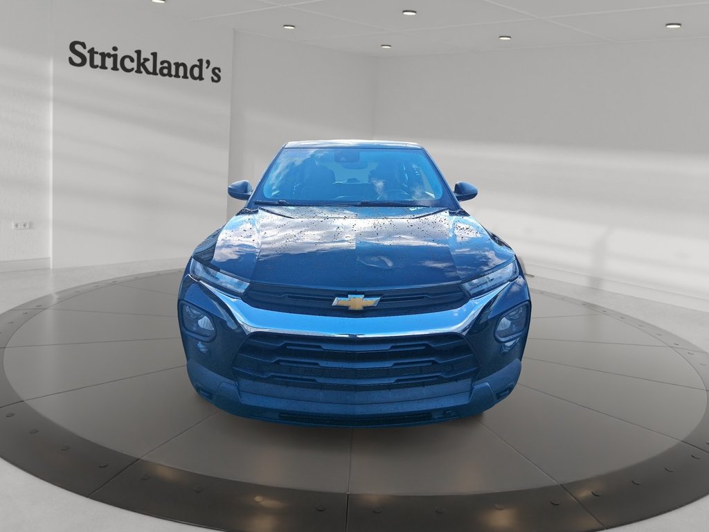 2022 Chevrolet Trailblazer AWD LS in Stratford, Ontario - 2 - w1024h768px
