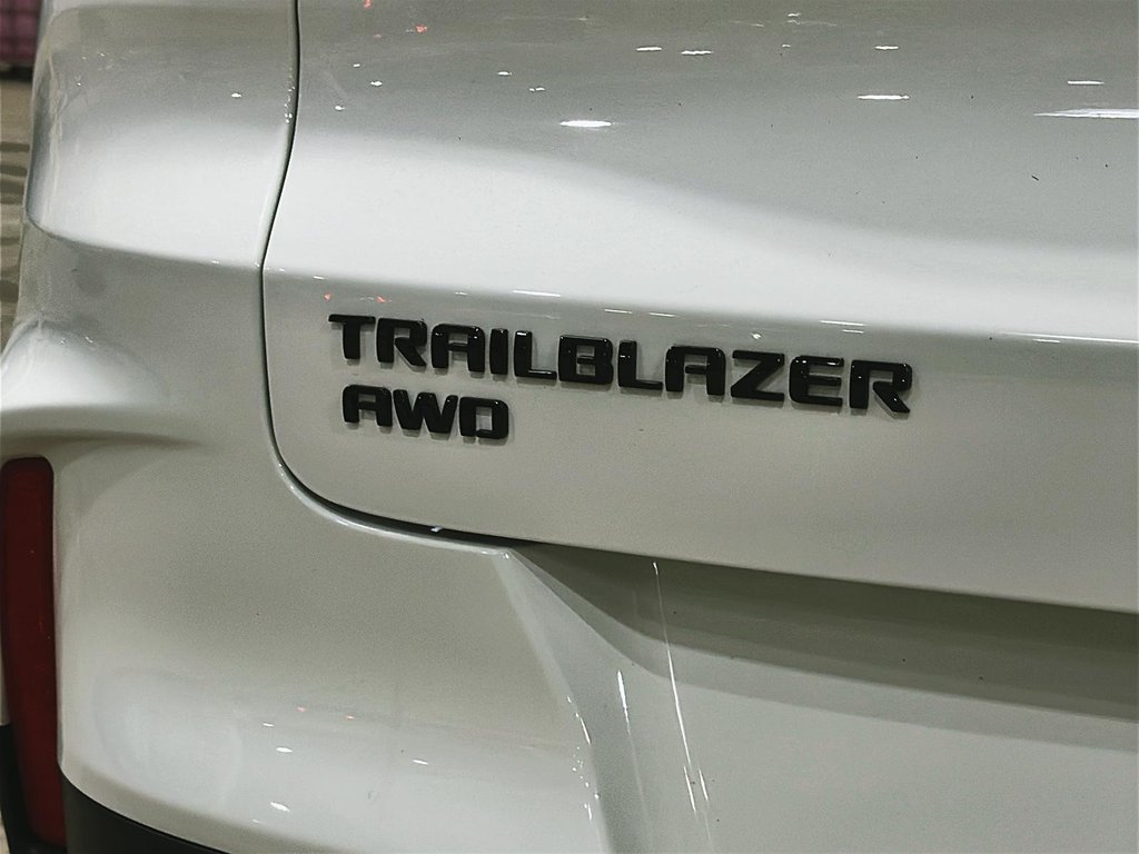 2022 Chevrolet Trailblazer AWD RS in Stratford, Ontario - 15 - w1024h768px