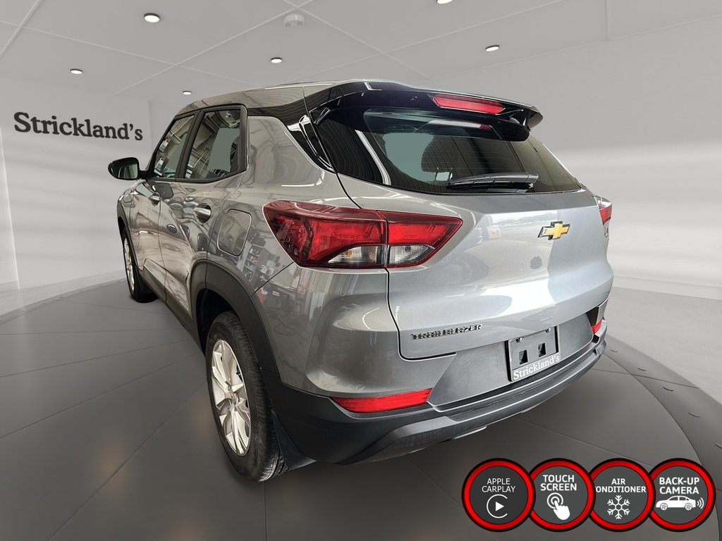 2023 Chevrolet Trailblazer FWD LS in Stratford, Ontario - 4 - w1024h768px