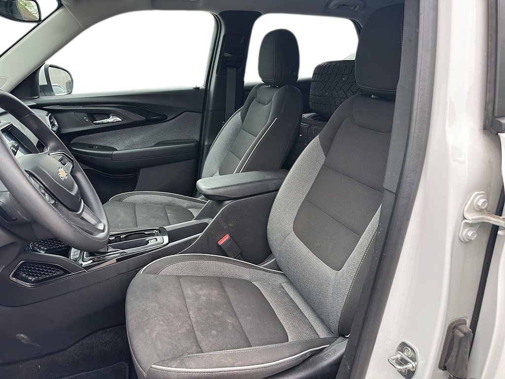 2023 Chevrolet Trailblazer AWD LT in Stratford, Ontario - 7 - w1024h768px