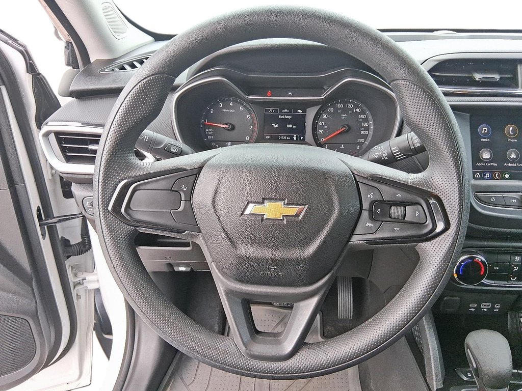 2023 Chevrolet Trailblazer FWD LS in Stratford, Ontario - 11 - w1024h768px