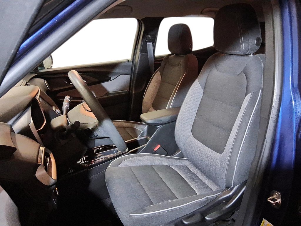 2023 Chevrolet Trailblazer AWD LS in Stratford, Ontario - 8 - w1024h768px