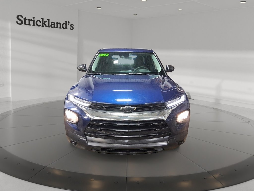 2023 Chevrolet Trailblazer AWD LS in Stratford, Ontario - 2 - w1024h768px