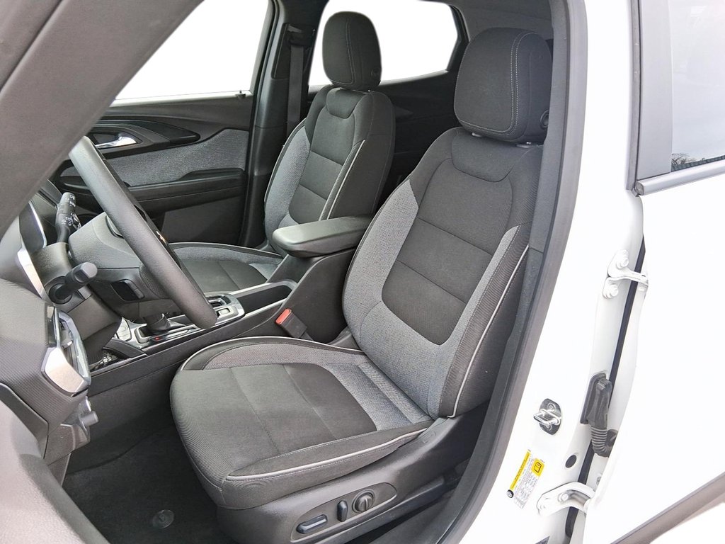2023 Chevrolet Trailblazer AWD LT in Stratford, Ontario - 8 - w1024h768px