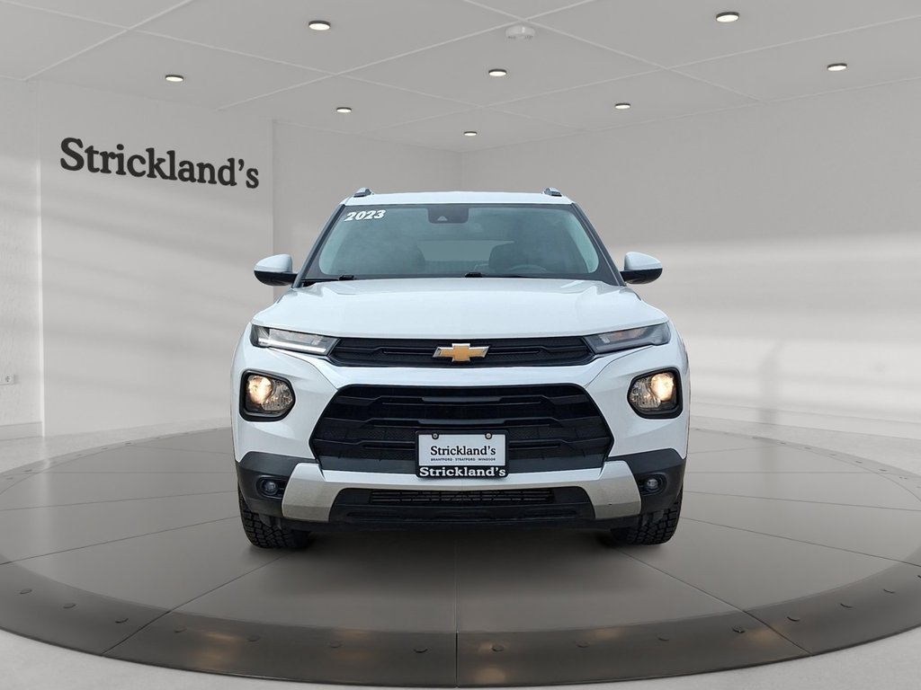 2023 Chevrolet Trailblazer AWD LT in Stratford, Ontario - 2 - w1024h768px
