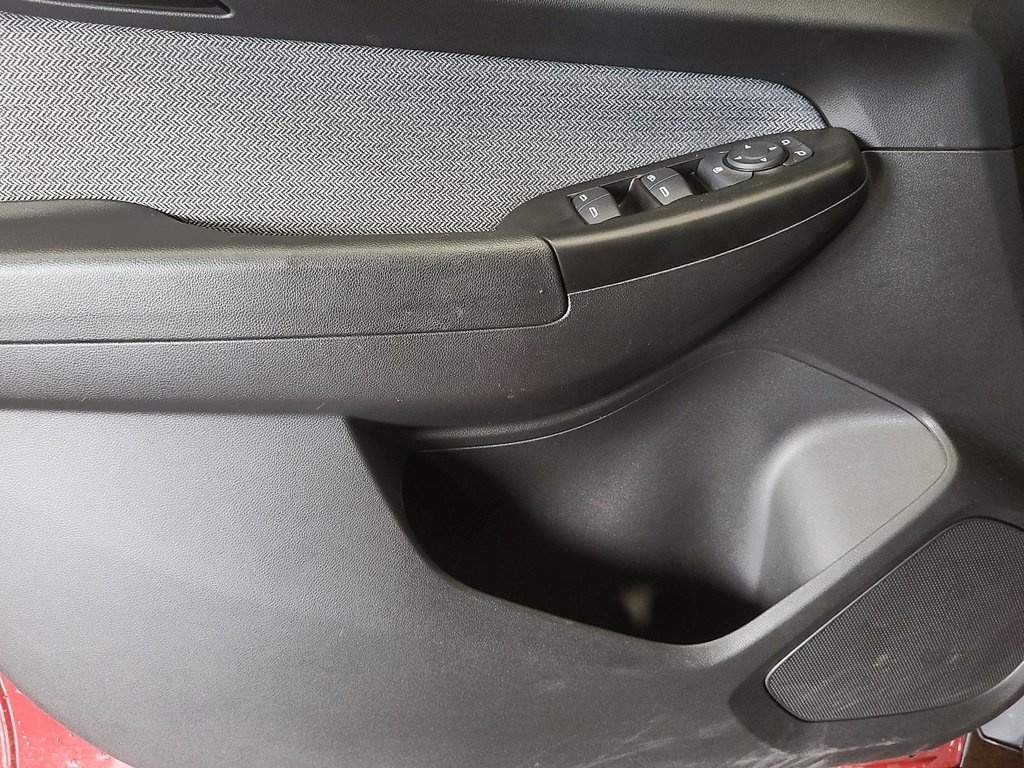 2023 Chevrolet Trailblazer AWD LS in Stratford, Ontario - 10 - w1024h768px