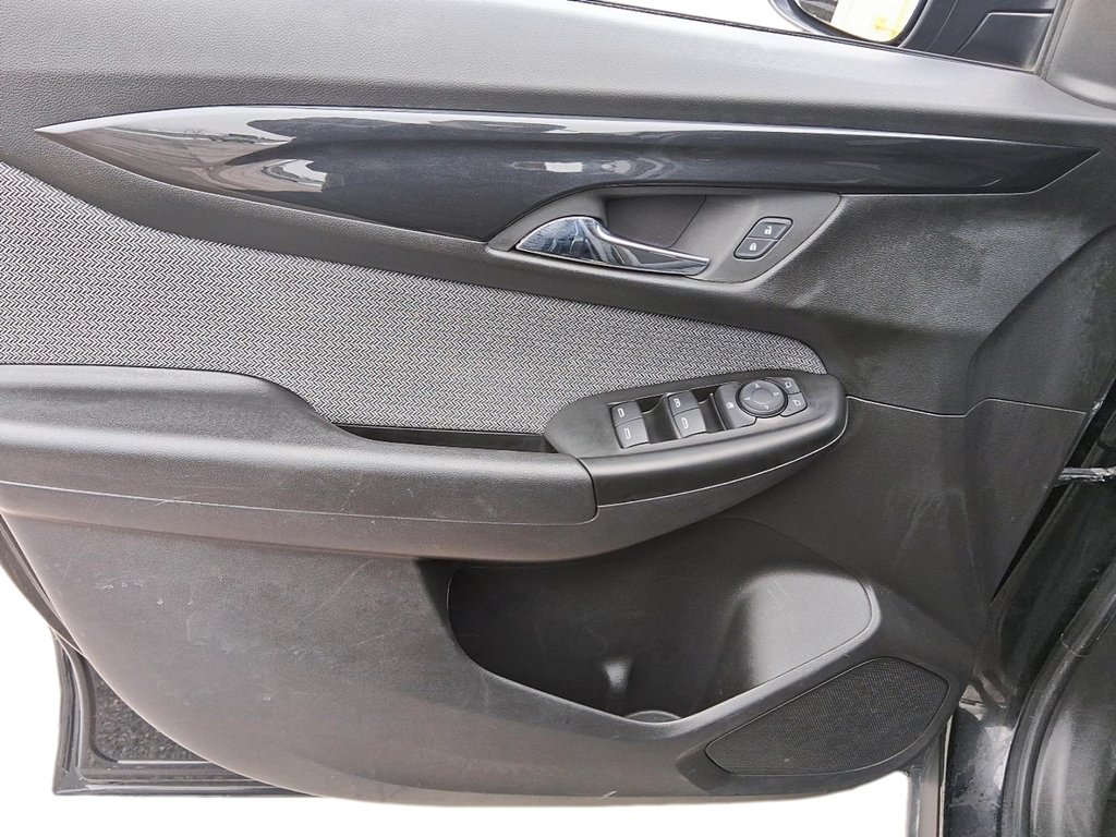 2024 Chevrolet Trailblazer AWD LT in Stratford, Ontario - 11 - w1024h768px