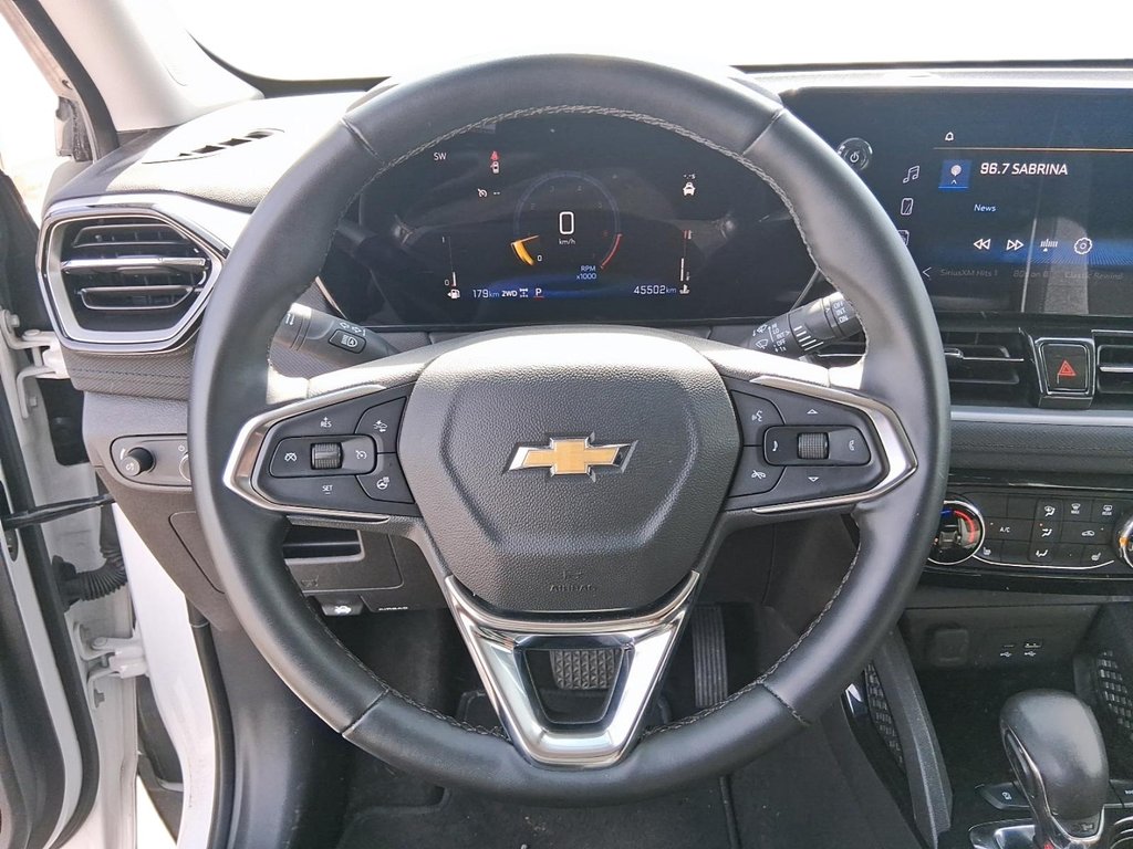 2025 Chevrolet Trailblazer AWD 4dr LT in Stratford, Ontario - 12 - w1024h768px