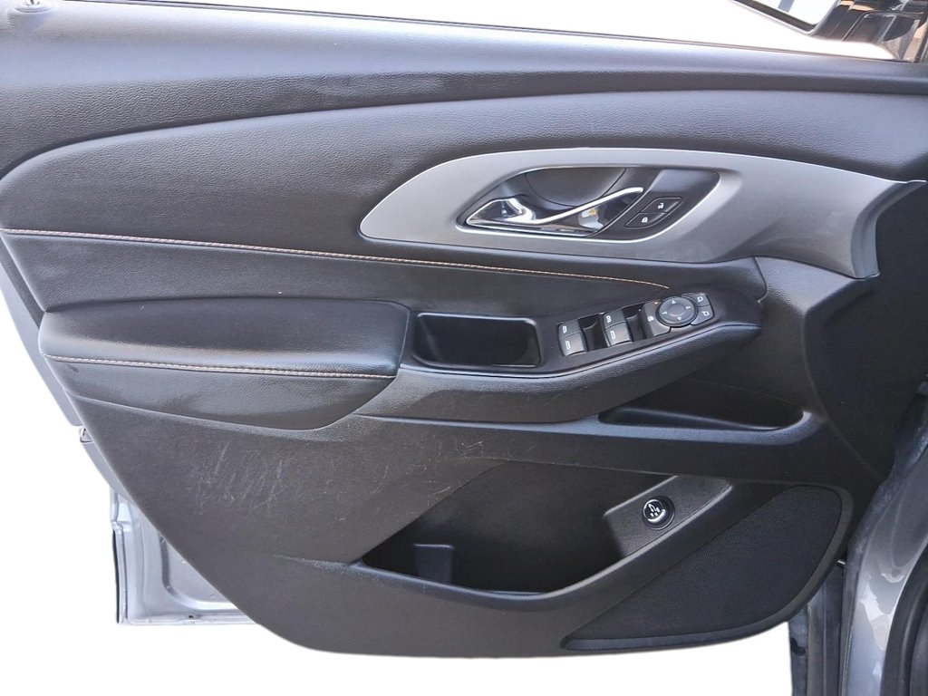 2019 Chevrolet Traverse AWD LT in Stratford, Ontario - 12 - w1024h768px