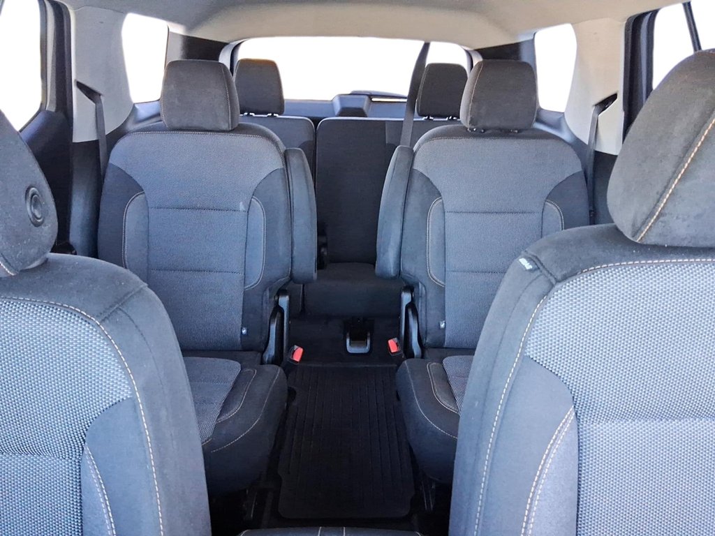 2019 Chevrolet Traverse AWD LT in Stratford, Ontario - 10 - w1024h768px