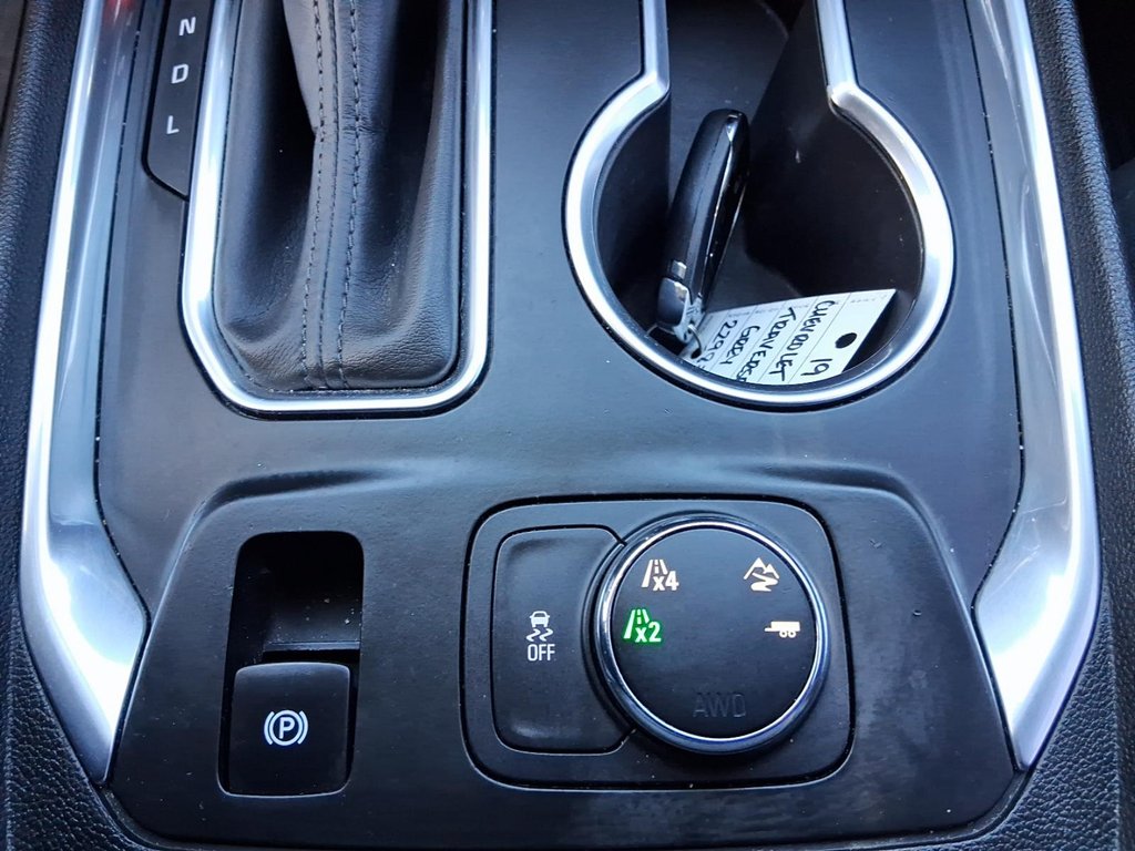 2019 Chevrolet Traverse AWD LT in Stratford, Ontario - 18 - w1024h768px