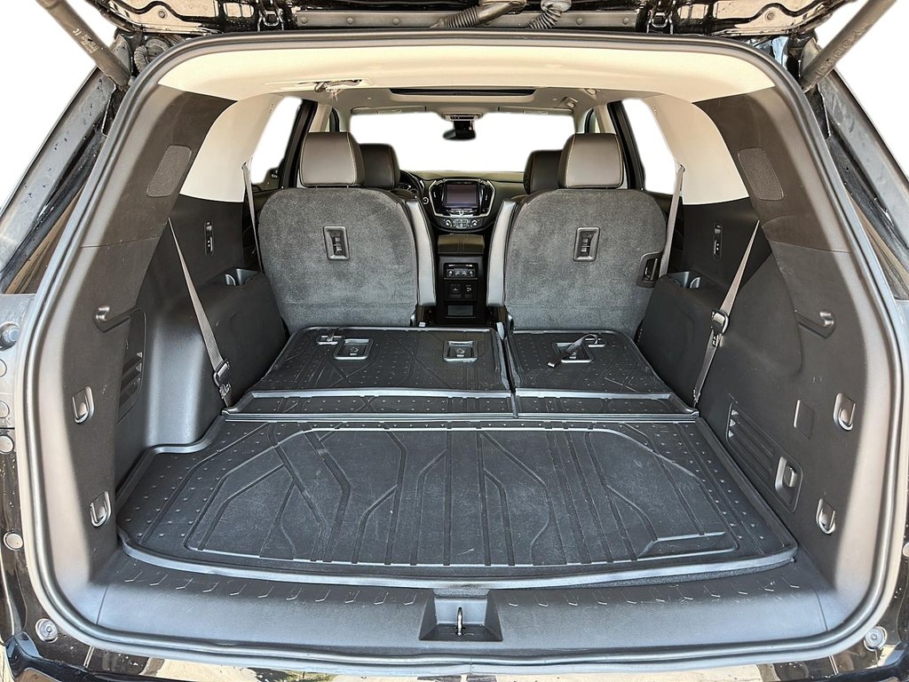 2020 Chevrolet Traverse AWD Premier in Stratford, Ontario - 11 - w1024h768px