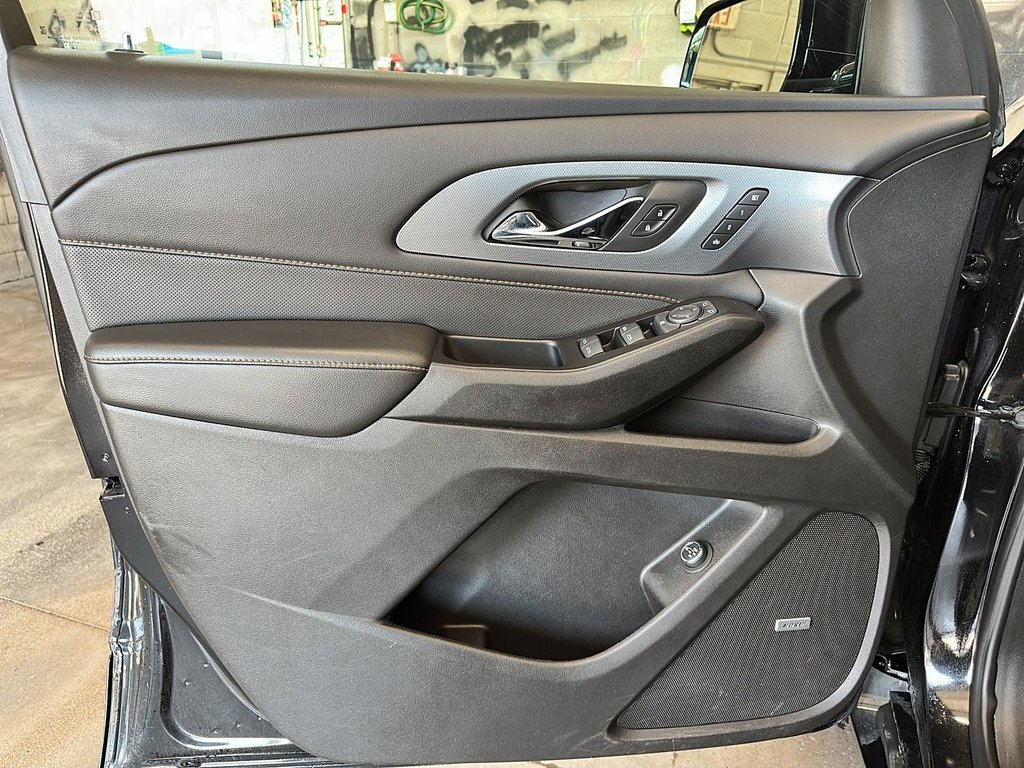2020 Chevrolet Traverse AWD Premier in Stratford, Ontario - 20 - w1024h768px