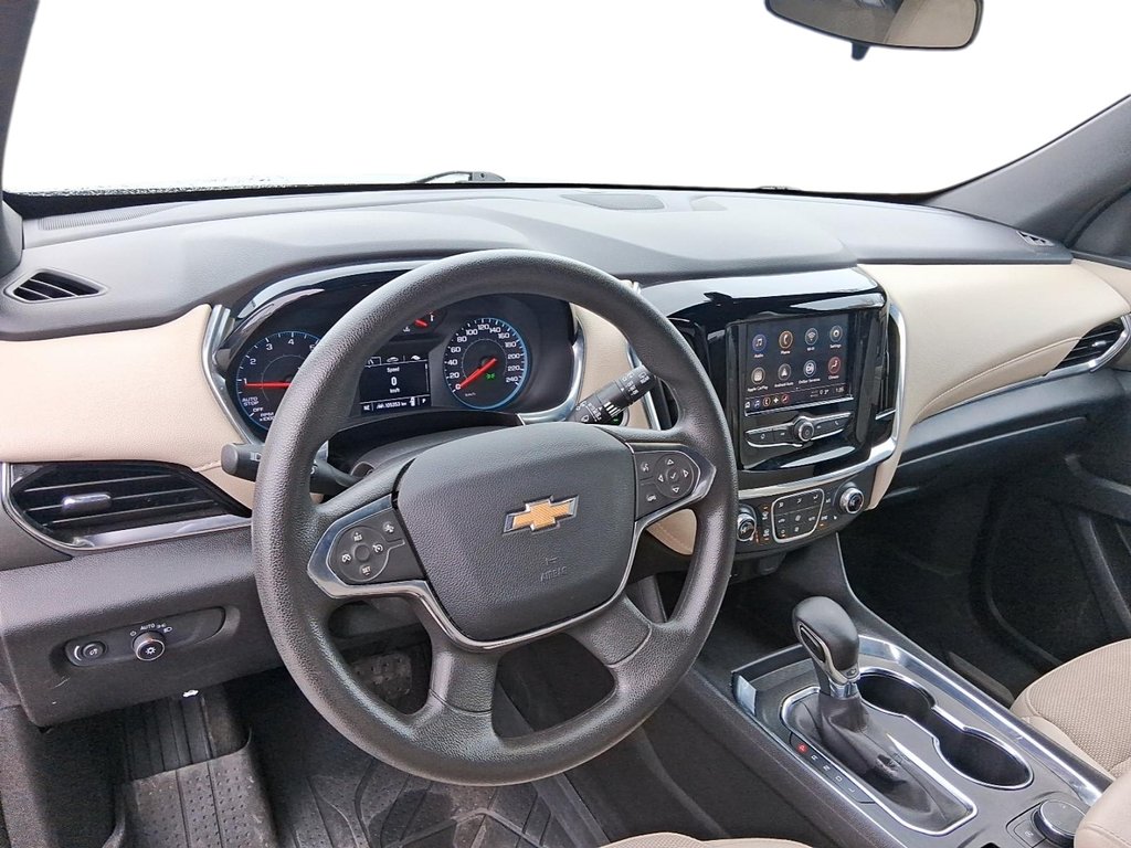 2023 Chevrolet Traverse AWD LS in Stratford, Ontario - 11 - w1024h768px