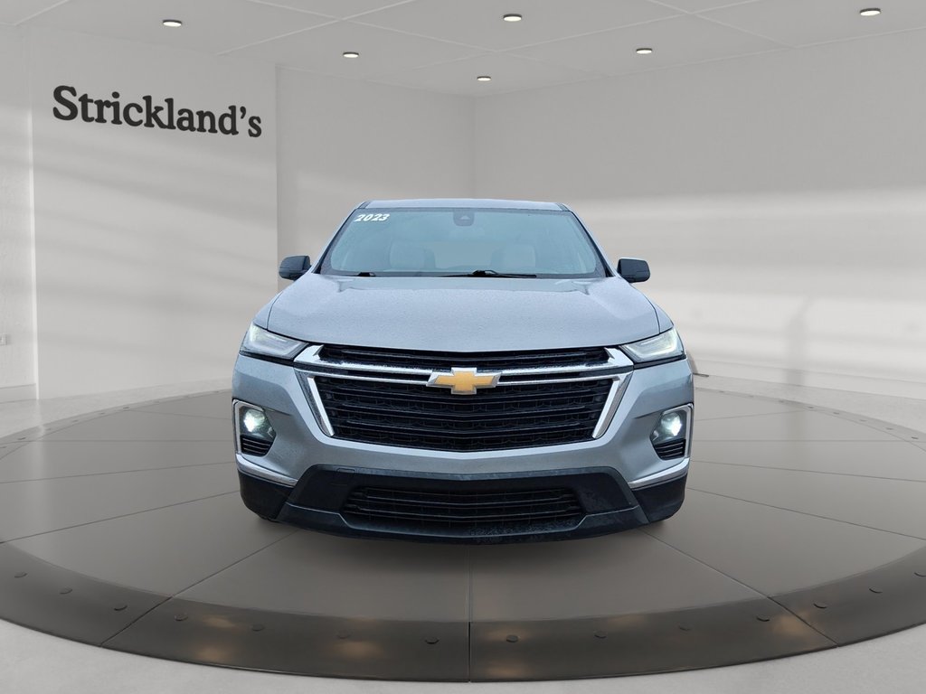 2023 Chevrolet Traverse AWD LS in Stratford, Ontario - 2 - w1024h768px