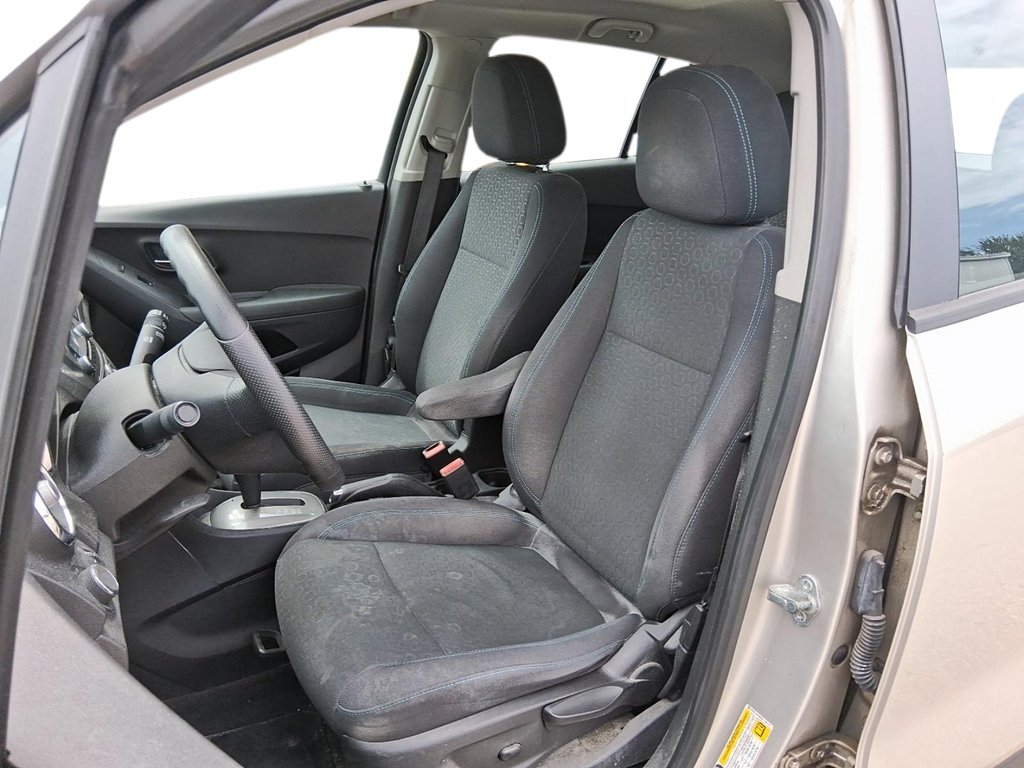 2013 Chevrolet Trax 1LT FWD in Stratford, Ontario - 8 - w1024h768px