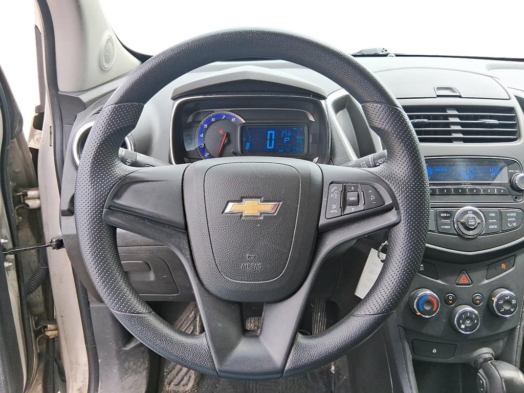 2013 Chevrolet Trax 1LT FWD in Stratford, Ontario - 12 - w1024h768px