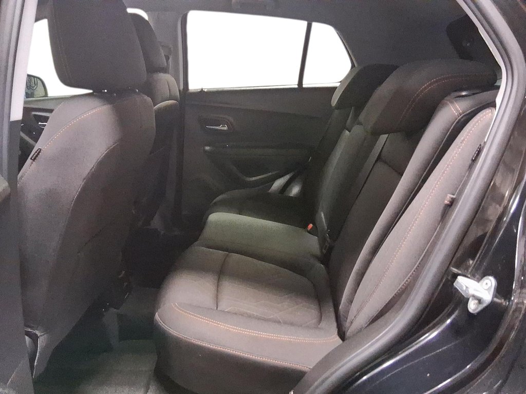 2018 Chevrolet Trax AWD LT in Stratford, Ontario - 9 - w1024h768px