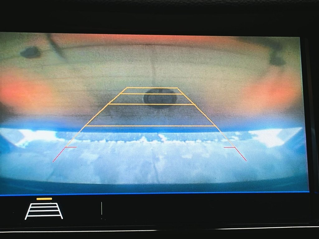 2018 Chevrolet Trax FWD LT in Stratford, Ontario - 15 - w1024h768px