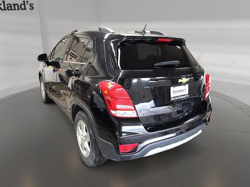 2018 Chevrolet Trax FWD LT in Stratford, Ontario - 4 - w1024h768px