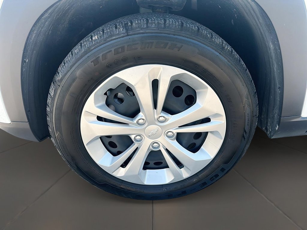 2024 Chevrolet Trax LS in Stratford, Ontario - 7 - w1024h768px
