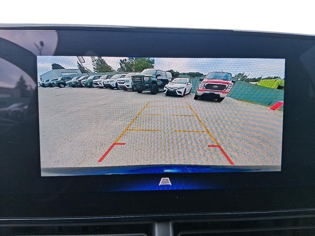 2024 Chevrolet Trax LT in Stratford, Ontario - 15 - w1024h768px