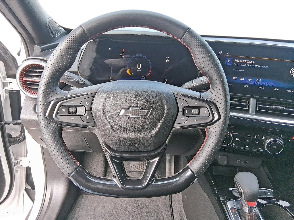 2024 Chevrolet Trax 2RS in Stratford, Ontario - 12 - w1024h768px