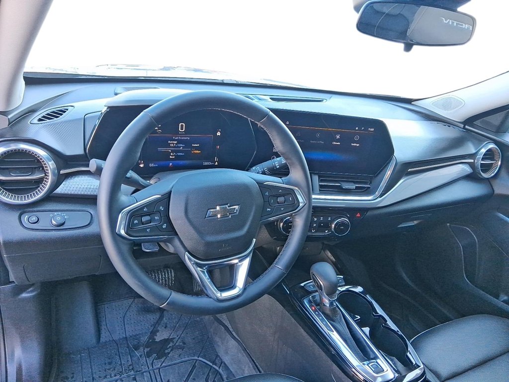 2025 Chevrolet Trax FWD 4dr ACTIV in Stratford, Ontario - 11 - w1024h768px