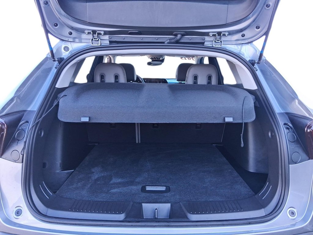 2025 Chevrolet Trax FWD 4dr ACTIV in Stratford, Ontario - 7 - w1024h768px