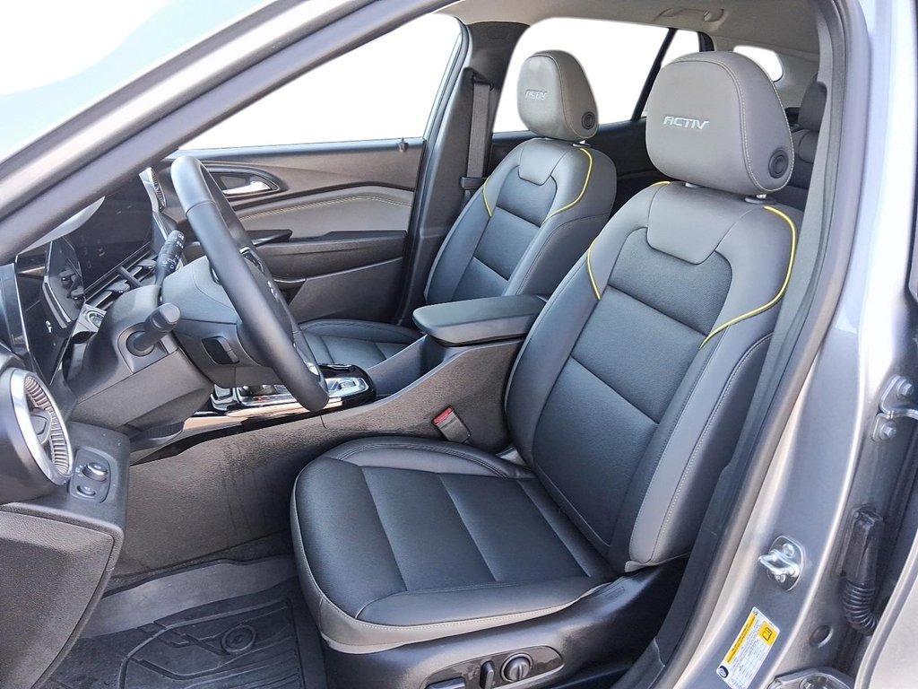 2025 Chevrolet Trax FWD 4dr ACTIV in Stratford, Ontario - 9 - w1024h768px